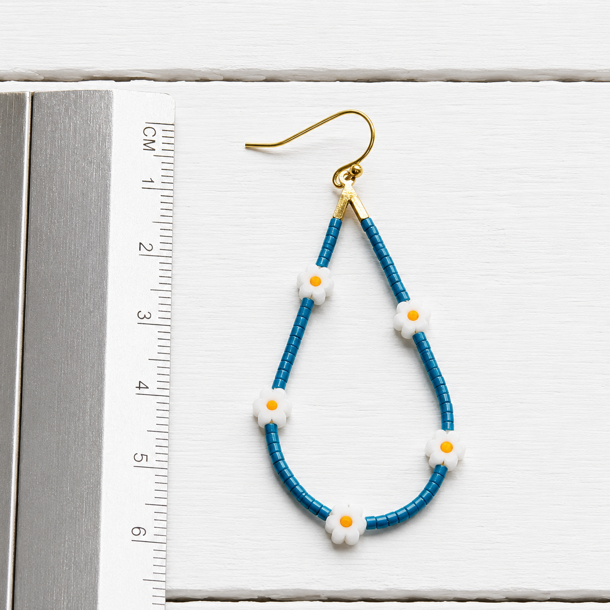 Pendientes gota margaritas azul plomo