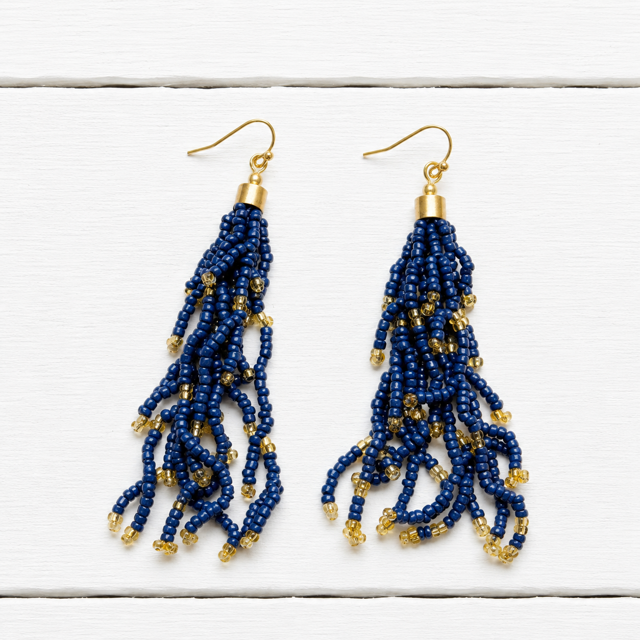 Pendientes pompón miyuki azul marino