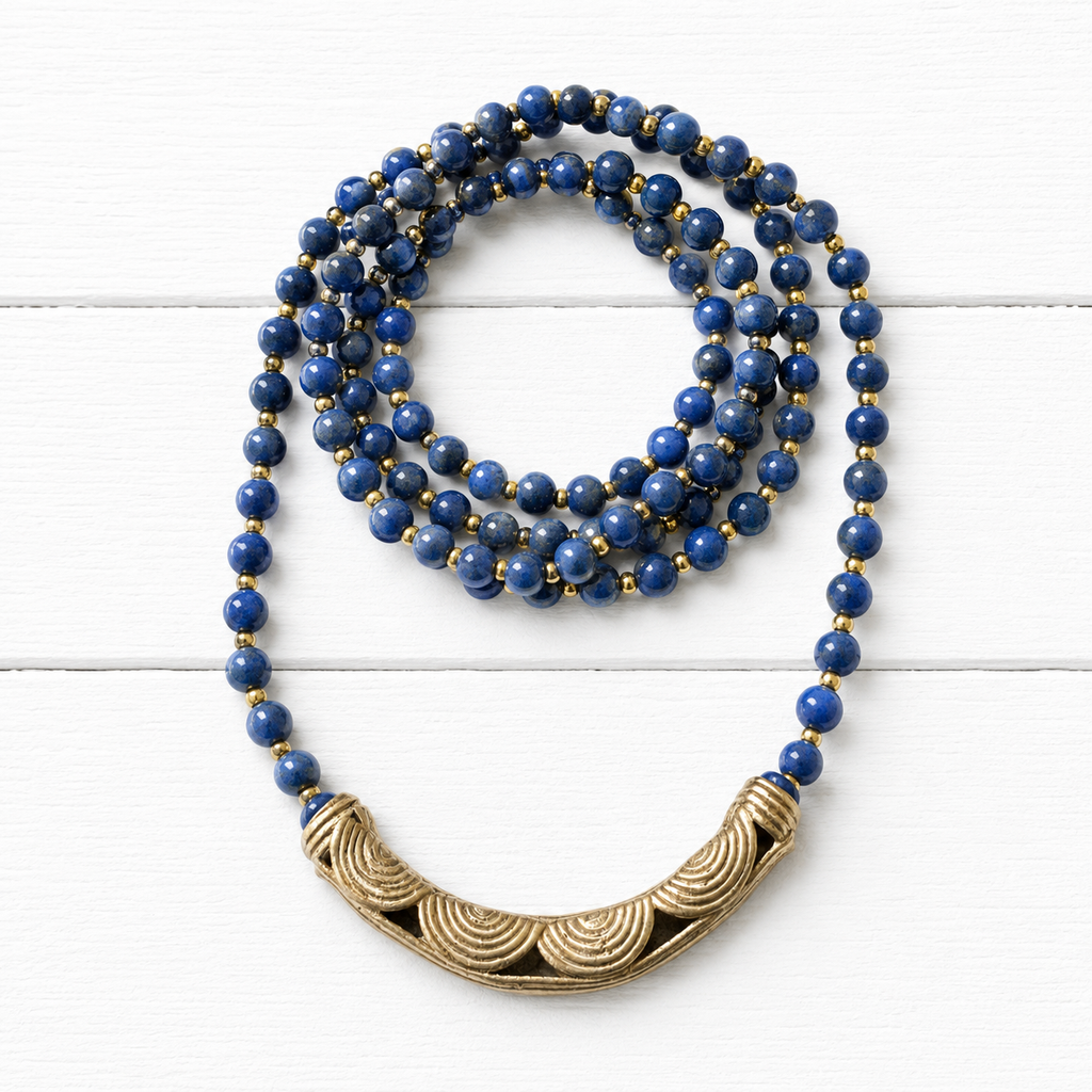 Collar azul tubo curvo