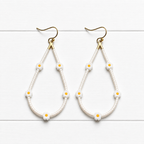 Pendientes gota margaritas natural