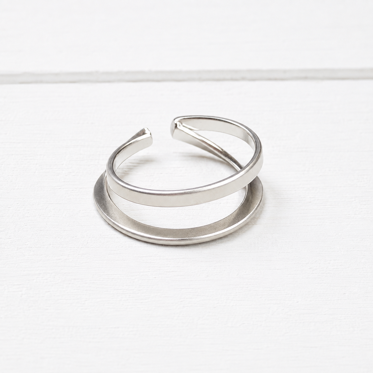 Anillo metal doble plateado mate