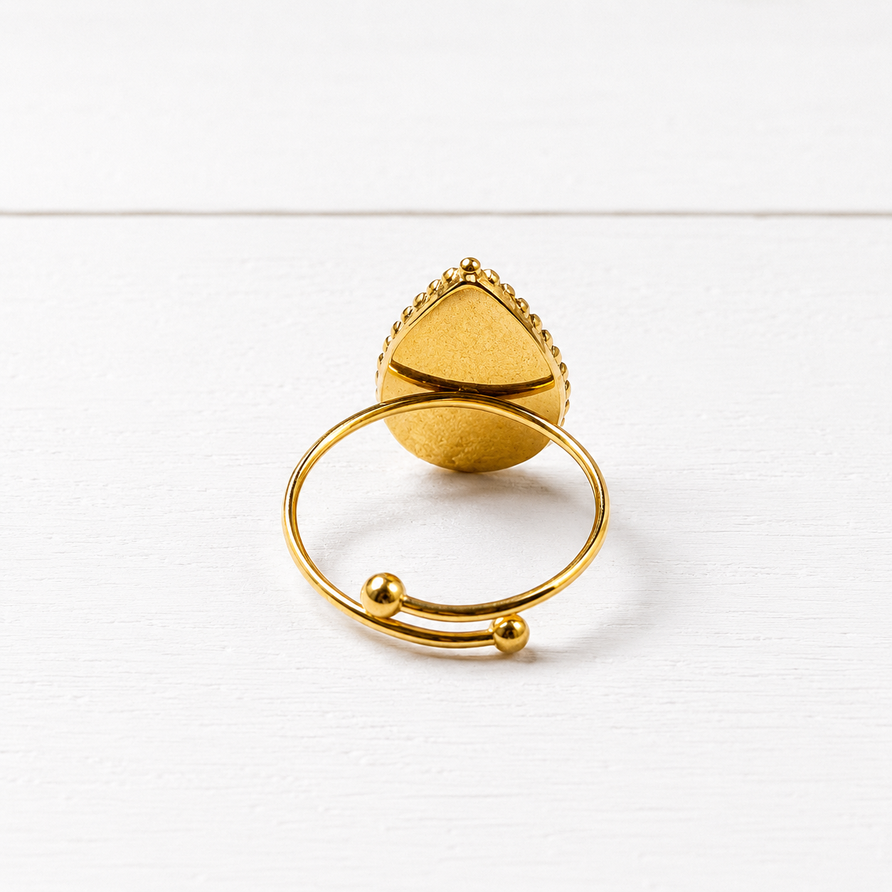 Anillo gota piedra labradorita facetada