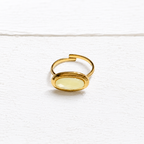 Anillo oval nacarado