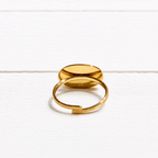 Anillo oval nacarado