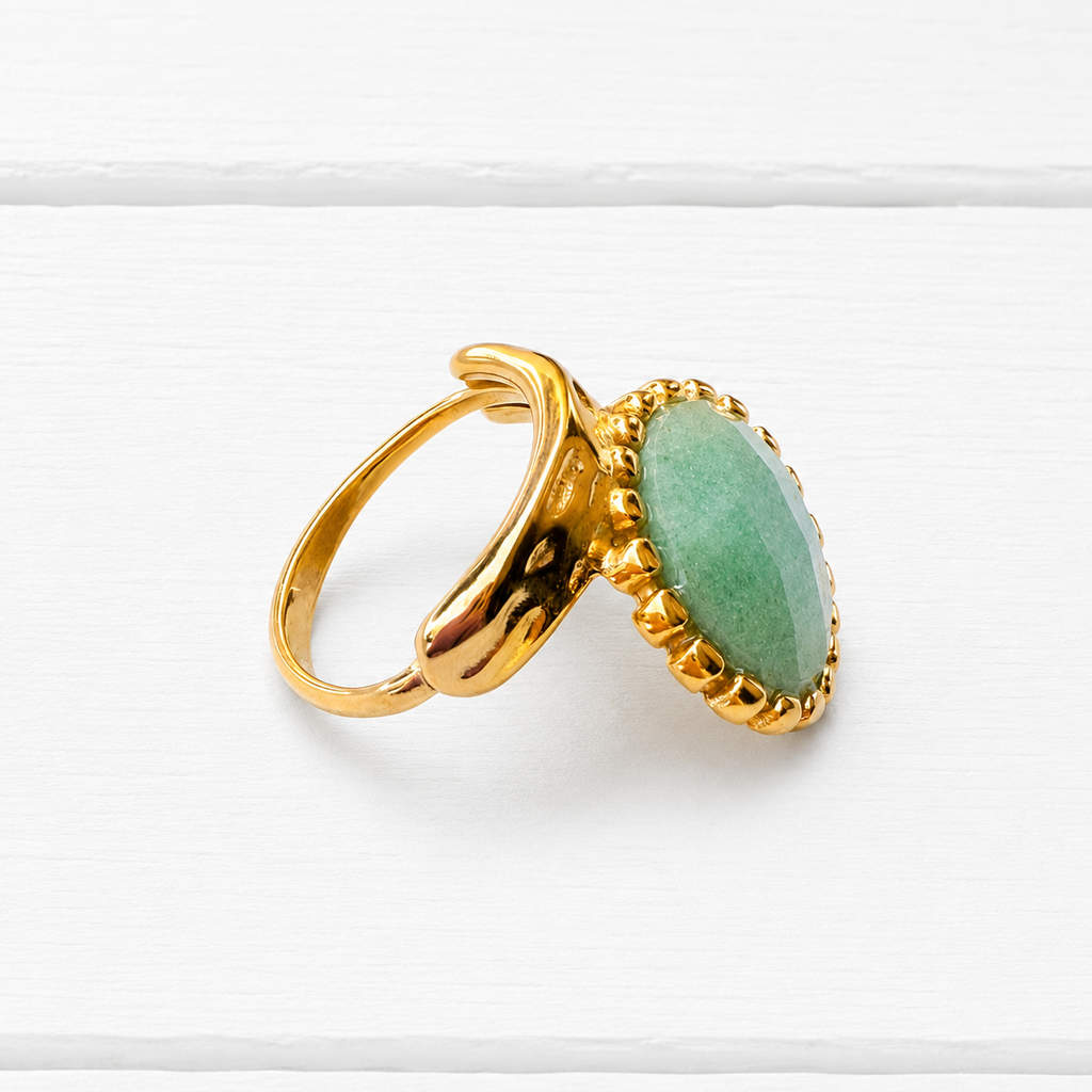 Anillo pedrusco enmarcado amazonita