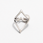 Anillo zamack plateado picos
