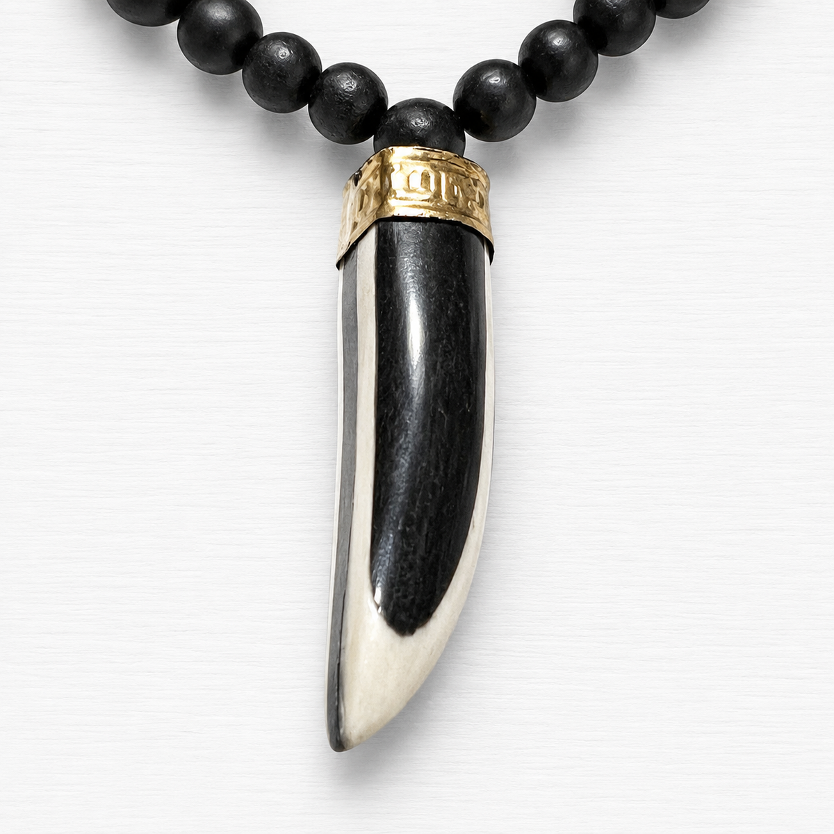 Collar pieza franjas semillas negro