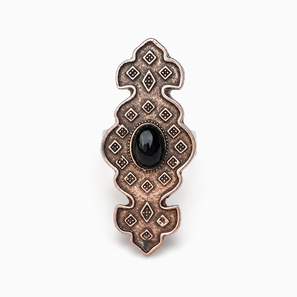 Anillo zamak plateado tribal piedra negra