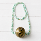 Collar piedra agua bola bronce dorada