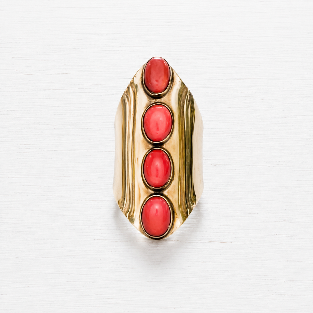 Anillo latón dorado piedras rojas
