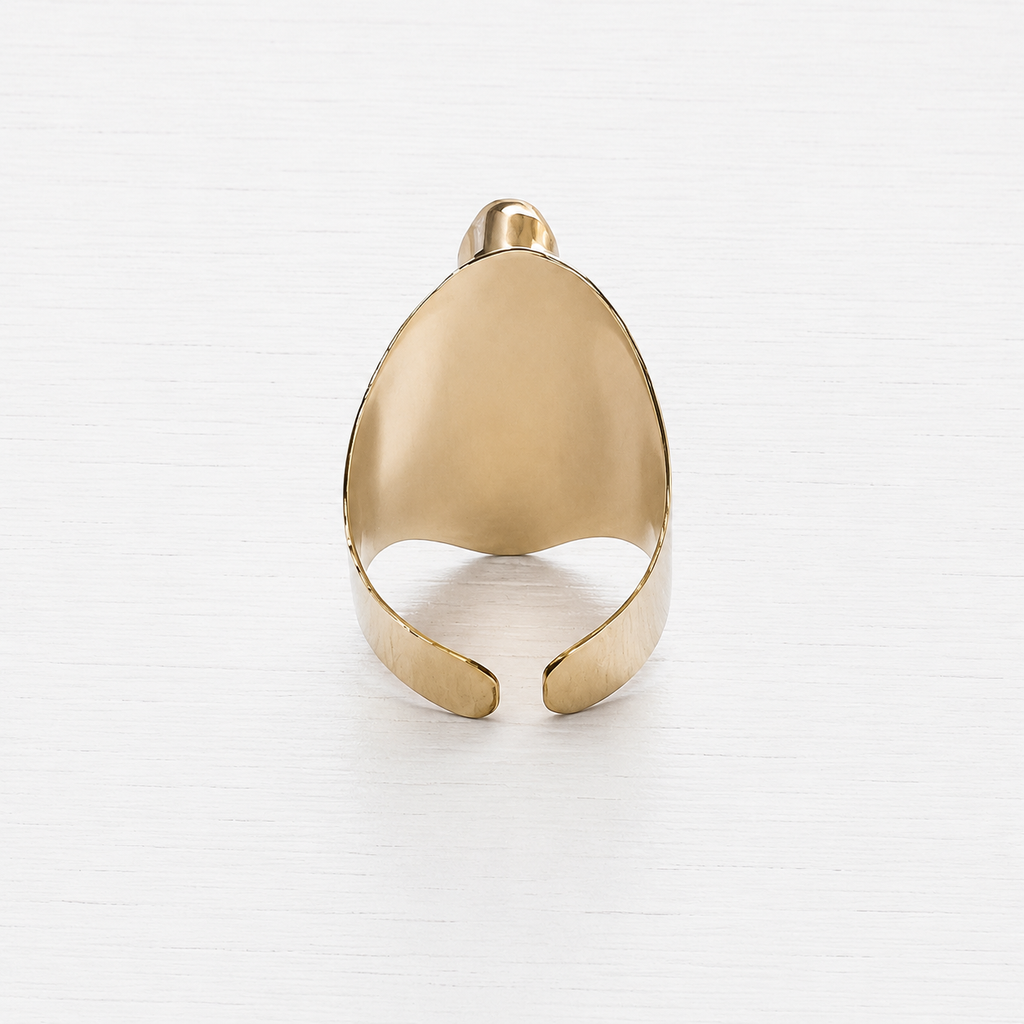 Anillo latón dorado piedras rojas